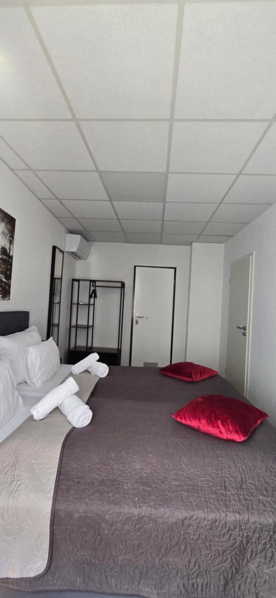 Nowa Apartment *